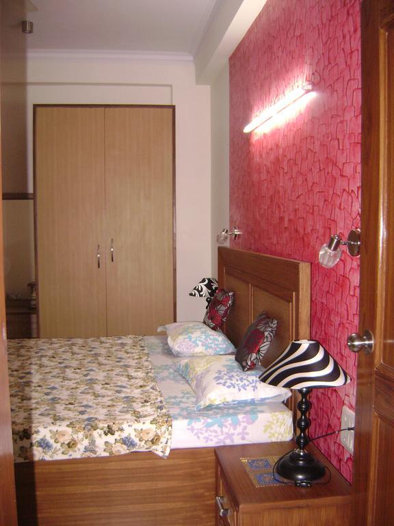 Sabs Bed And Breakfast New Delhi Exterior photo